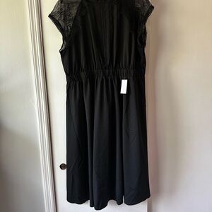 Liquorish Curve a line lace detail midi dress in black